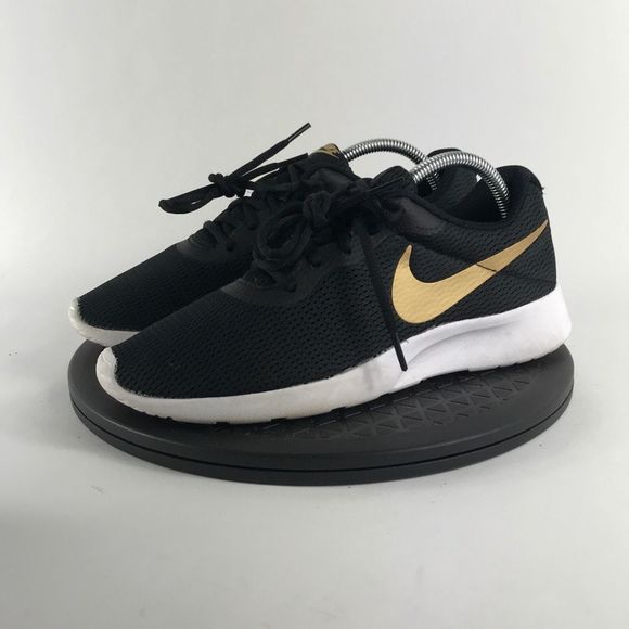 nike aq7154